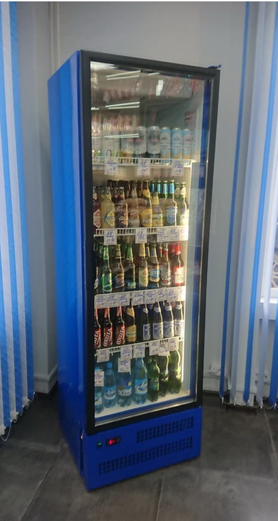 Холодильный шкаф-витрина Ангара 500 л ( 0+7)